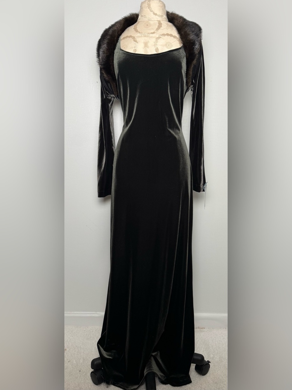 NWT Vintage 90s Cachet Velvet Faux Fur Gown Size 10